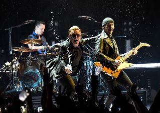 Pic: “Go n-éirí an bóthar leat!” U2 show their support for Conor McGregor