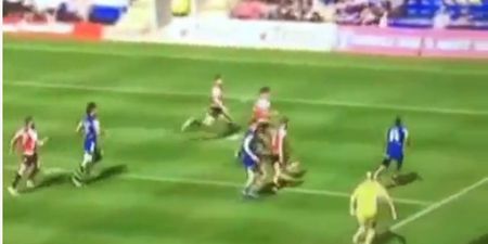 Vine: Rugby League player shows outrageous athleticism to score a try in the corner