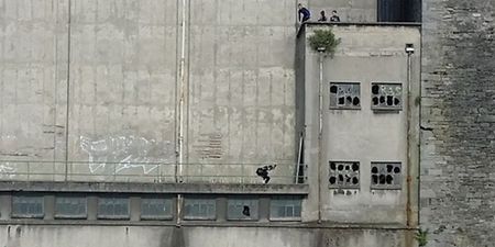 Video: People jumping into water from a huge height at Grand Canal Dock