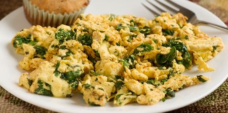 Pure and Simple Recipe of the Day: Scrambled egg and kale