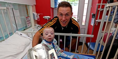 PICS: 10 great photos of Kilkenny’s visit to Crumlin Children’s Hospital today