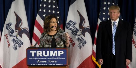 PIC: This newspaper headline perfectly sums up Sarah Palin’s backing of Donald Trump