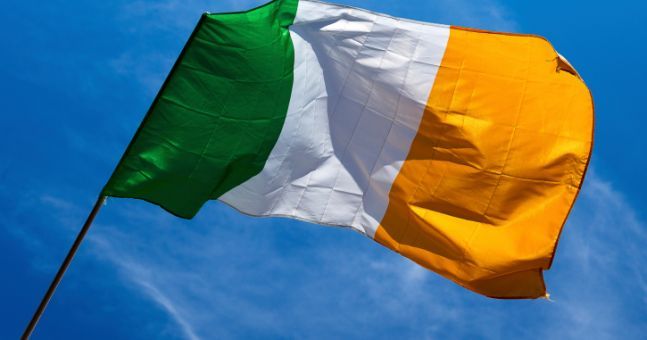 Irish flags Scotland illegal