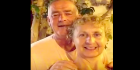 WATCH: Irish parents get foul-mouthed as they try to take a holiday selfie