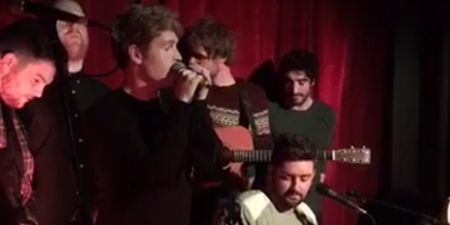 WATCH: Kodaline, Gavin James and more star-studded guests sing ‘Fairytale of New York’ in Dublin pub