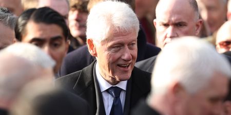 Bill Clinton just PWNED Donald Trump on Twitter with the ultimate dad joke