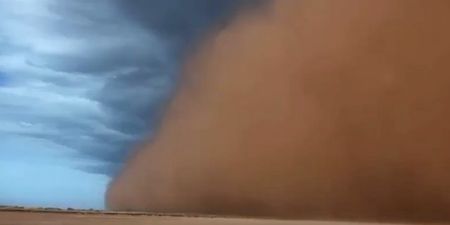 WATCH: Irish guy gets caught up in huge sandstorm in Australia