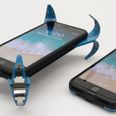 This ‘airbag’ for your mobile phone will prevent the screen from ever smashing