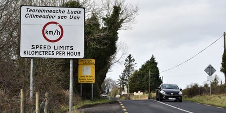 Motorists crossing Irish border urged to apply for Green Cards