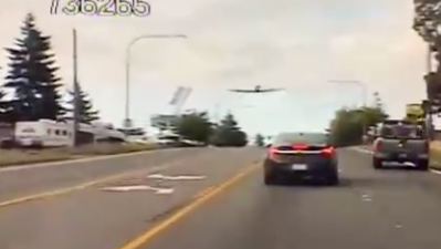 WATCH: Airplane forced to make an emergency landing on a busy highway