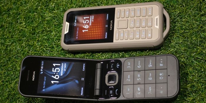 Nokia 2720 and 800 tough review