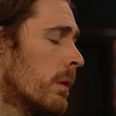 Hozier performs ‘The Parting Glass’ in honour of Covid-19 victims