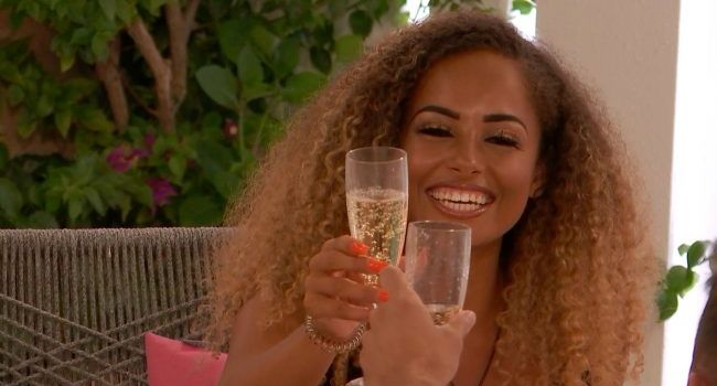 How much do they drink on love island?