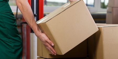 Warning issued after vans follow couriers to steal packages ahead of Christmas
