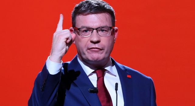 Alan Kelly Labour stand down