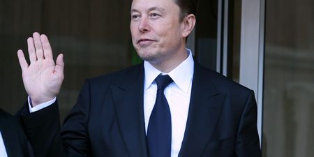 Elon Musk considering launching bid to buy Man United
