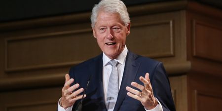 From one Presidential visit to another, Bill Clinton arrives in Belfast