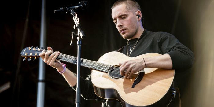 Dermot Kennedy urged to apologise for offensive term