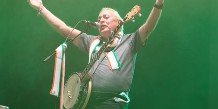 Wolfe Tones issue rapid response after being accused of glorifying 'terrorist group'
