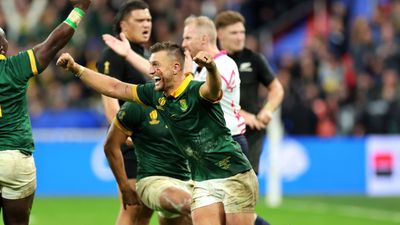 South Africa win record-breaking fourth World Cup against 14-man All Blacks