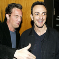 Hank Azaria pays touching tribute to his “brother” Matthew Perry