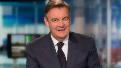 Veteran broadcaster Bryan Dobson announces retirement from RTÉ
